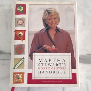 MARTHA STEWART Martha Stewart’s Hors D’oeuvres Handbook Cookbook